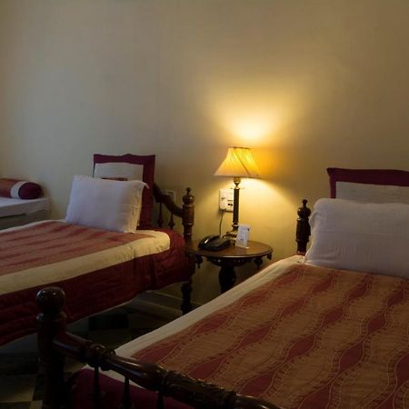 V Resorts Rajmahal Orchha Esterno foto