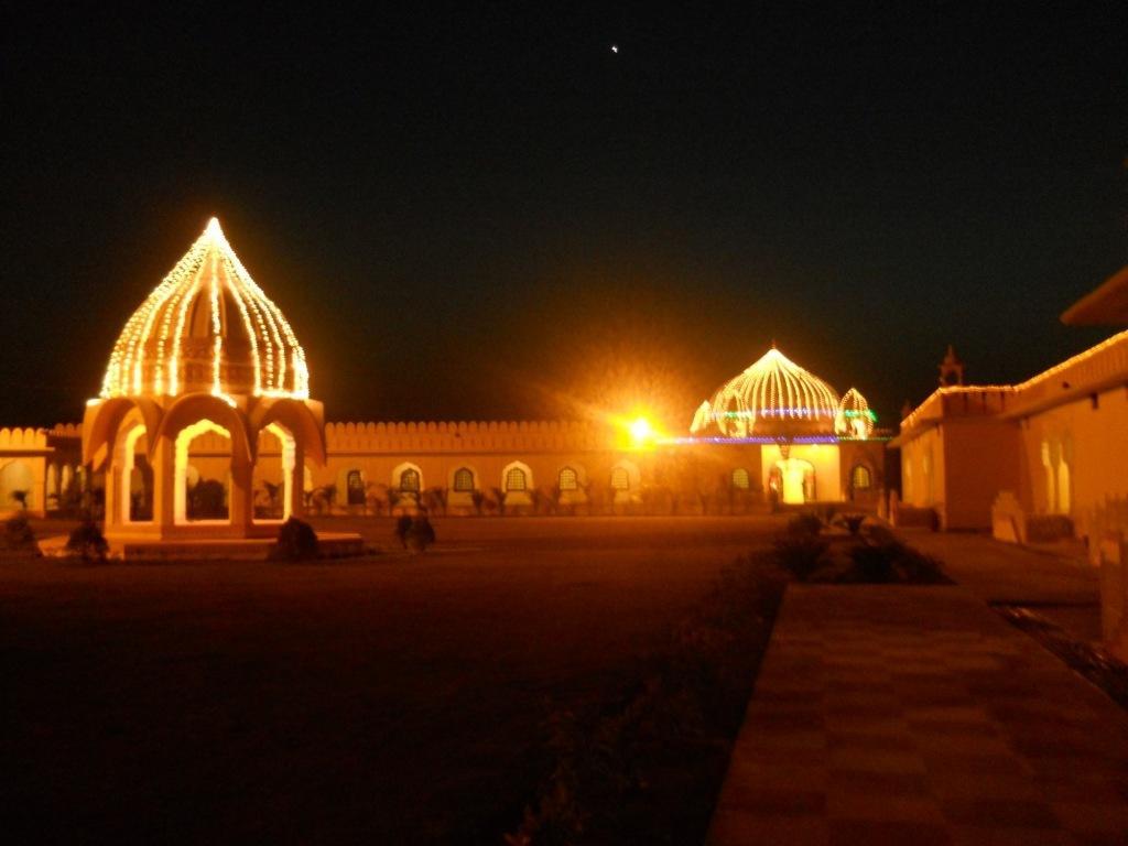 V Resorts Rajmahal Orchha Esterno foto