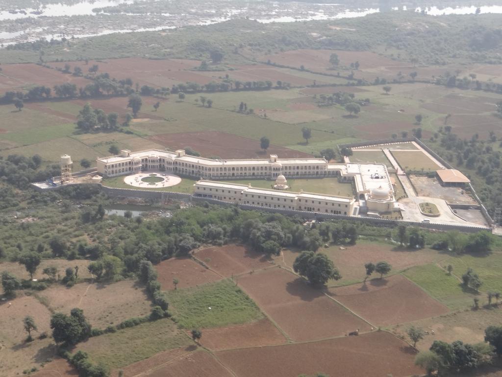 V Resorts Rajmahal Orchha Esterno foto