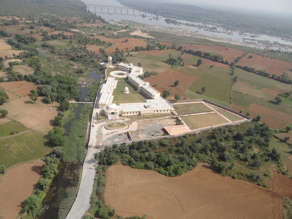V Resorts Rajmahal Orchha Esterno foto