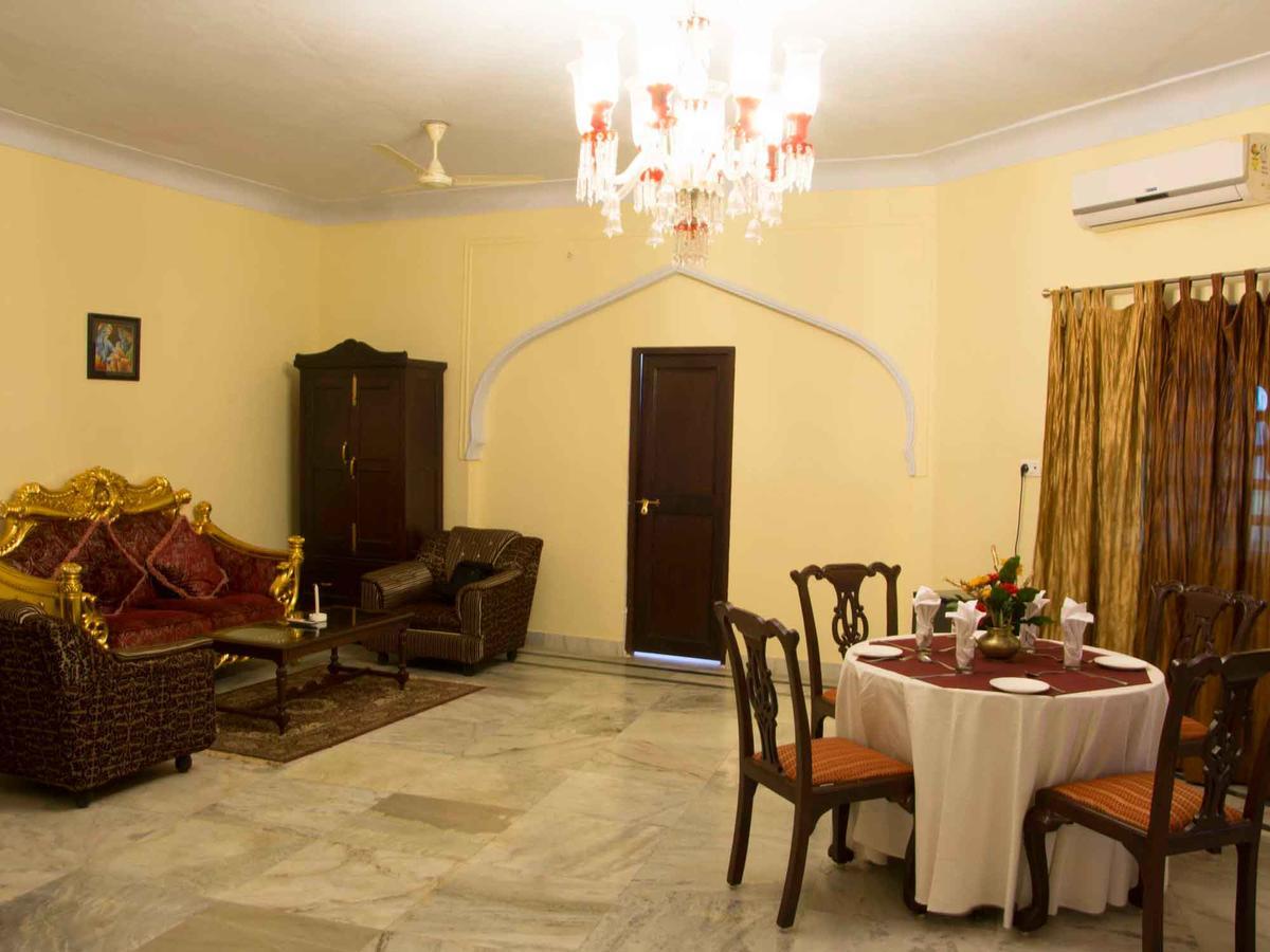 V Resorts Rajmahal Orchha Esterno foto