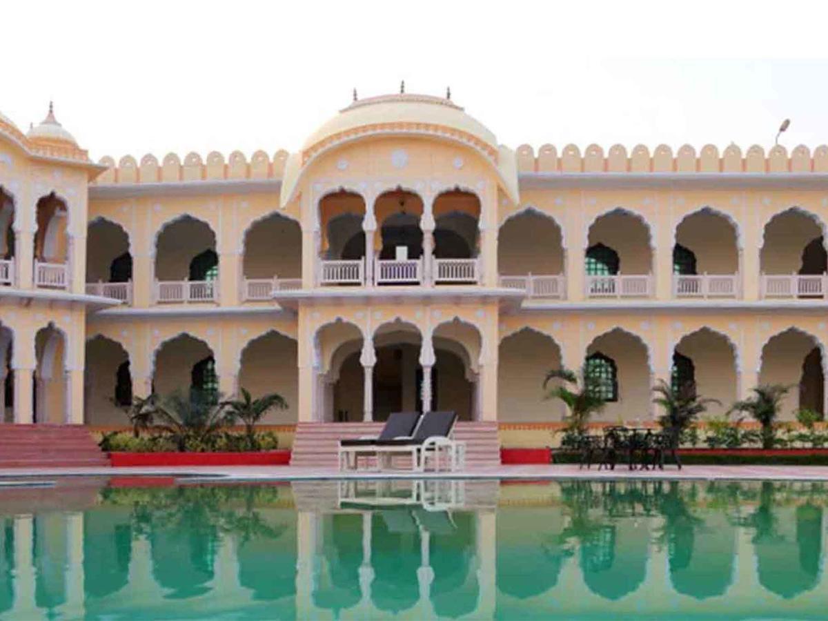 V Resorts Rajmahal Orchha Esterno foto