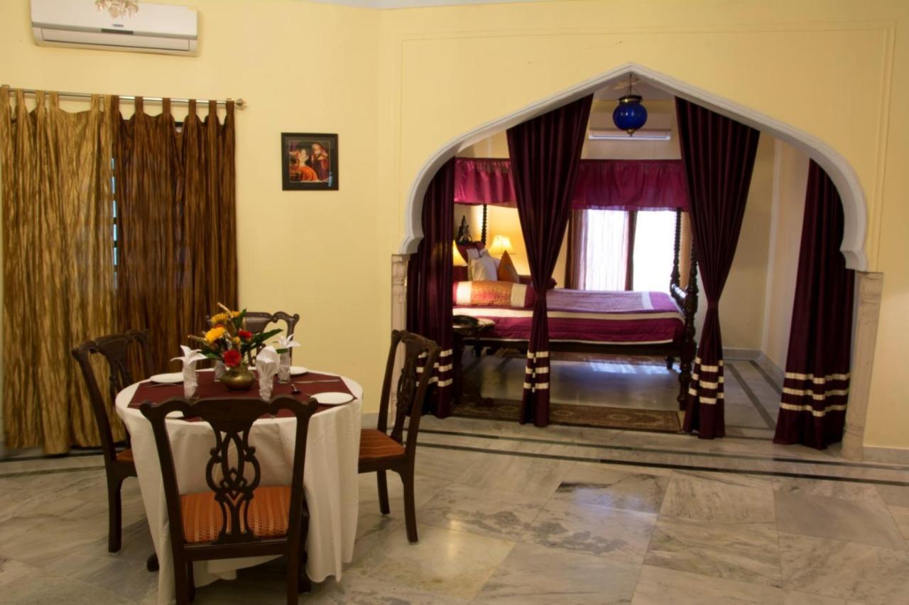 V Resorts Rajmahal Orchha Esterno foto
