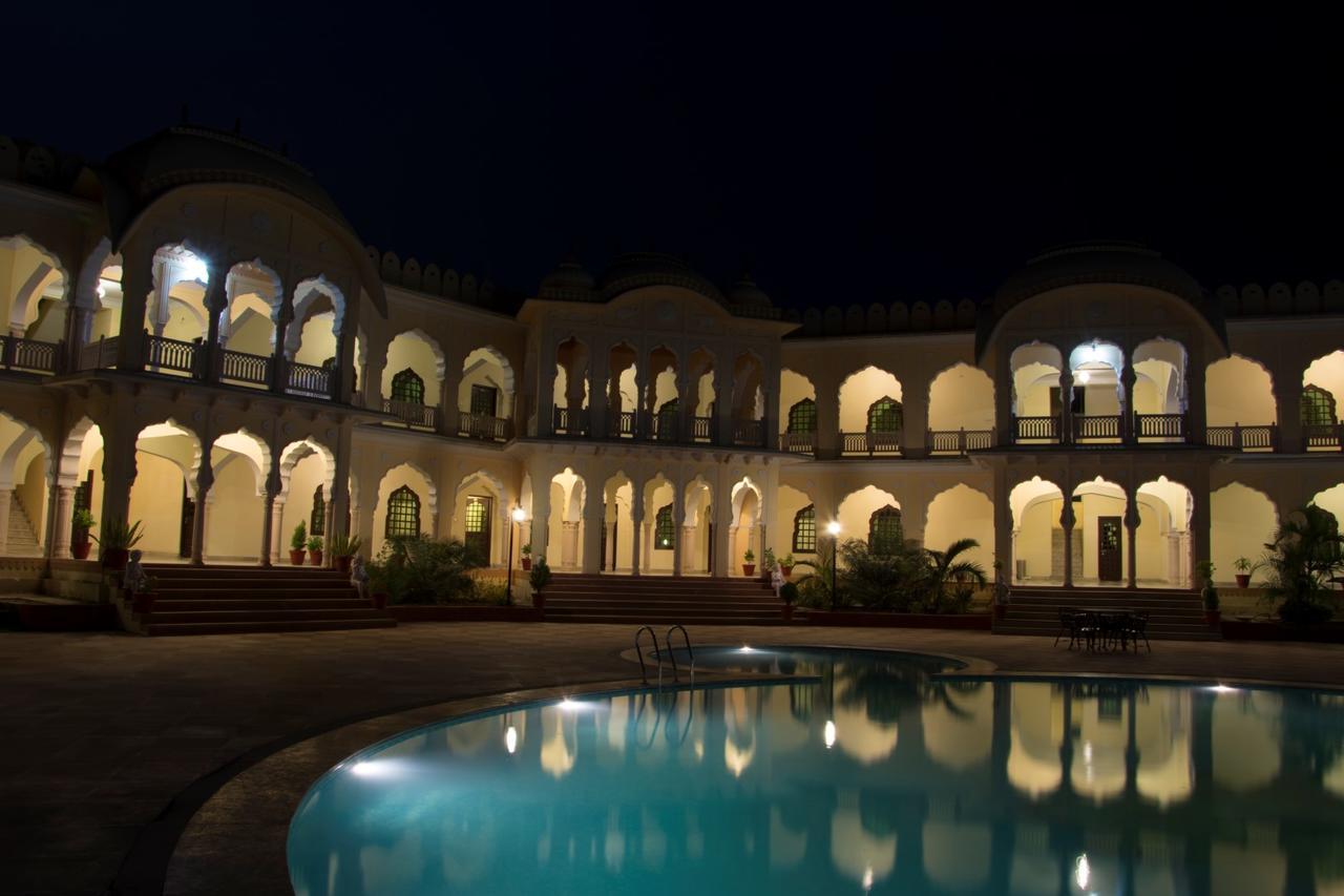 V Resorts Rajmahal Orchha Esterno foto