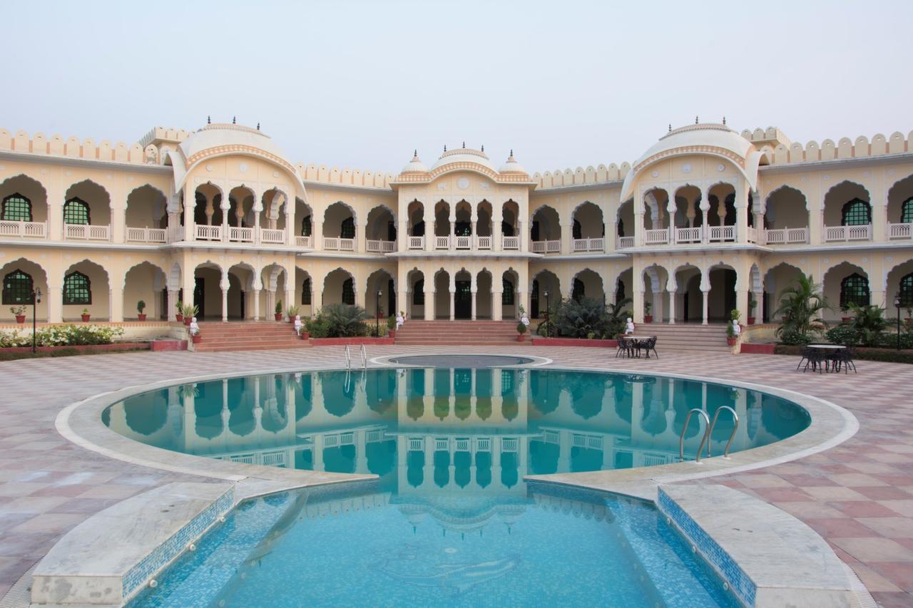 V Resorts Rajmahal Orchha Esterno foto