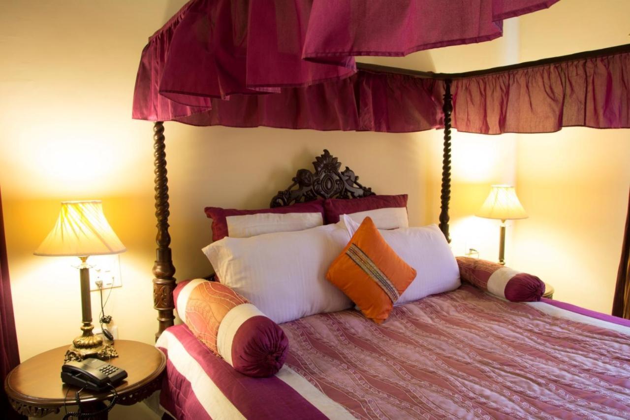 V Resorts Rajmahal Orchha Esterno foto